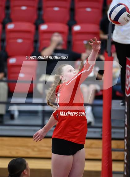 Thumbnail 2 in Westside vs. Pocahontas (AAA 4A East Regional Round 2) photogallery.