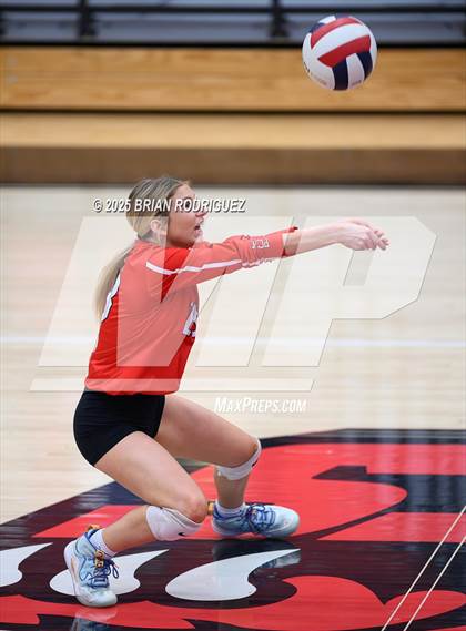 Thumbnail 2 in Westside vs. Pocahontas (AAA 4A East Regional Round 2) photogallery.