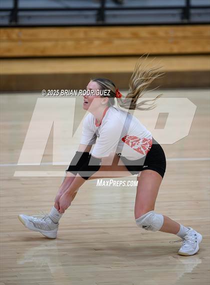 Thumbnail 3 in Westside vs. Pocahontas (AAA 4A East Regional Round 2) photogallery.