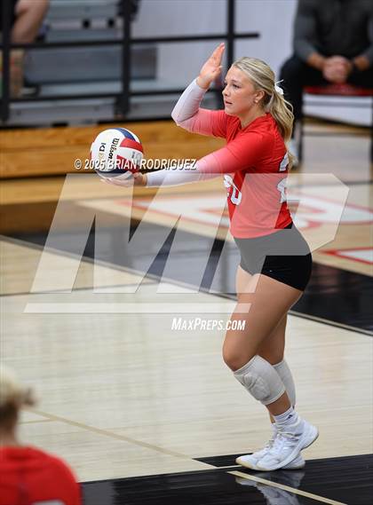 Thumbnail 1 in Westside vs. Pocahontas (AAA 4A East Regional Round 2) photogallery.