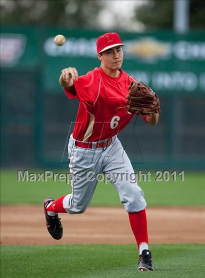 Thumbnail 2 in St. Mary's vs. Orange Lutheran photogallery.