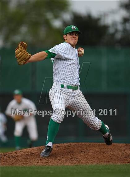 Thumbnail 1 in St. Mary's vs. Orange Lutheran photogallery.