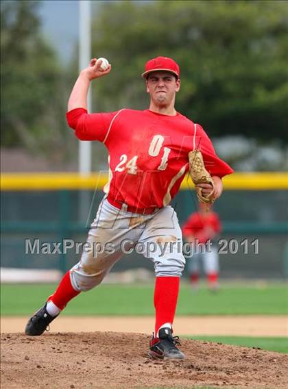 Thumbnail 3 in St. Mary's vs. Orange Lutheran photogallery.