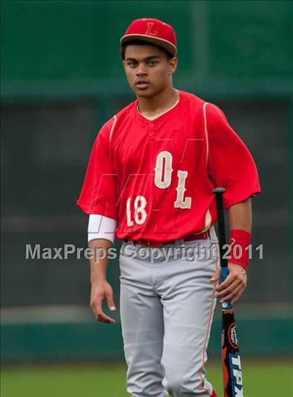 Thumbnail 3 in St. Mary's vs. Orange Lutheran photogallery.