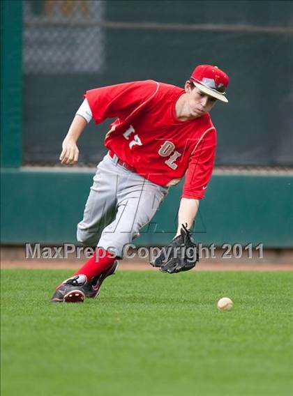 Thumbnail 2 in St. Mary's vs. Orange Lutheran photogallery.