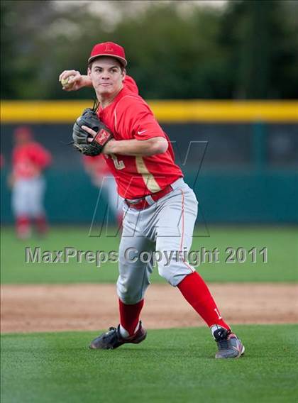 Thumbnail 3 in St. Mary's vs. Orange Lutheran photogallery.