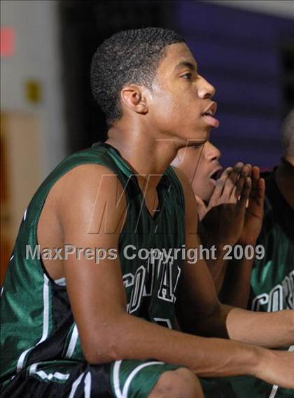 Thumbnail 1 in Burke Catholic vs. Cornwall (Warwick Valley Coaches vs. Cancer Tip-Off Classic) photogallery.