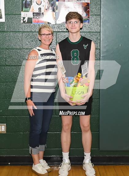 Thumbnail 2 in Valley Vista @ Sunnyslope (Senior Night) photogallery.