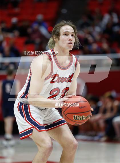 Thumbnail 2 in Woods Cross vs. Springville (UHSAA 5A Semifinal) photogallery.