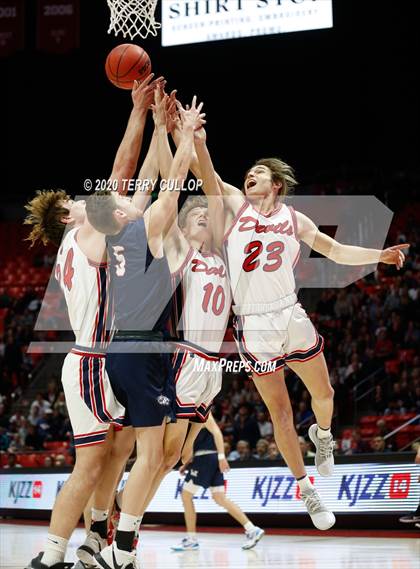 Thumbnail 3 in Woods Cross vs. Springville (UHSAA 5A Semifinal) photogallery.