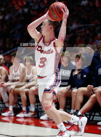 Thumbnail 2 in Woods Cross vs. Springville (UHSAA 5A Semifinal) photogallery.
