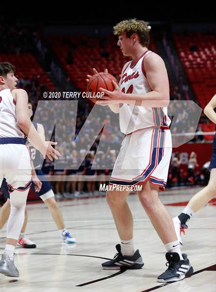 Thumbnail 3 in Woods Cross vs. Springville (UHSAA 5A Semifinal) photogallery.