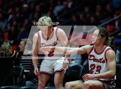 Thumbnail 1 in Woods Cross vs. Springville (UHSAA 5A Semifinal) photogallery.