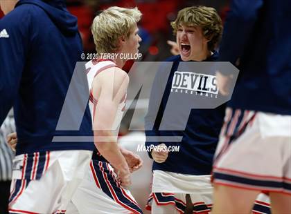 Thumbnail 3 in Woods Cross vs. Springville (UHSAA 5A Semifinal) photogallery.
