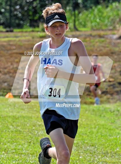 Thumbnail 3 in Kamehameha Invitational photogallery.