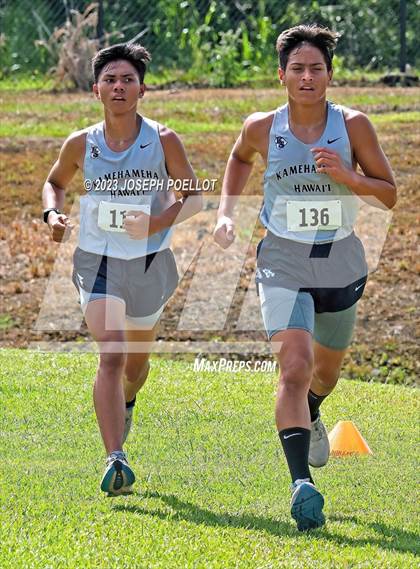 Thumbnail 3 in Kamehameha Invitational photogallery.