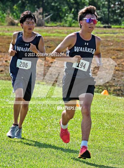 Thumbnail 3 in Kamehameha Invitational photogallery.