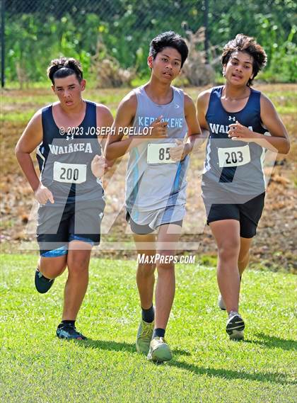 Thumbnail 3 in Kamehameha Invitational photogallery.