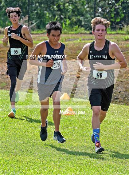Thumbnail 3 in Kamehameha Invitational photogallery.