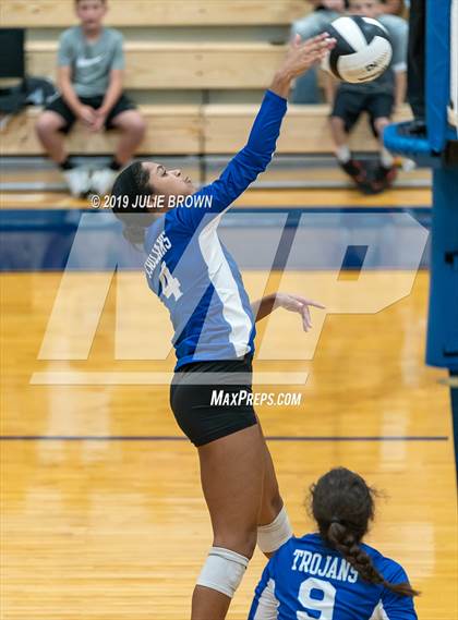 Thumbnail 2 in Indianapolis Bishop Chatard @ Heritage Christian photogallery.