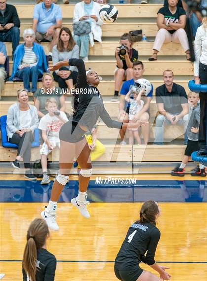 Thumbnail 1 in Indianapolis Bishop Chatard @ Heritage Christian photogallery.
