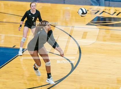 Thumbnail 1 in Indianapolis Bishop Chatard @ Heritage Christian photogallery.