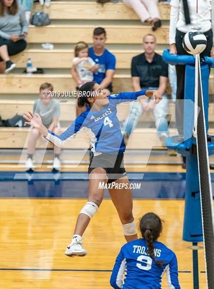 Thumbnail 2 in Indianapolis Bishop Chatard @ Heritage Christian photogallery.
