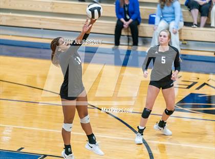 Thumbnail 3 in Indianapolis Bishop Chatard @ Heritage Christian photogallery.