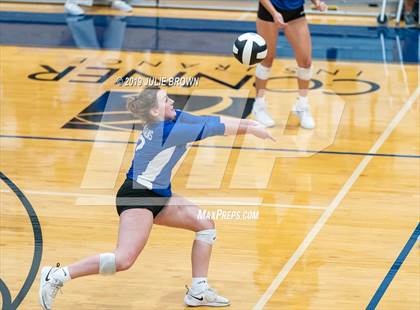 Thumbnail 1 in Indianapolis Bishop Chatard @ Heritage Christian photogallery.