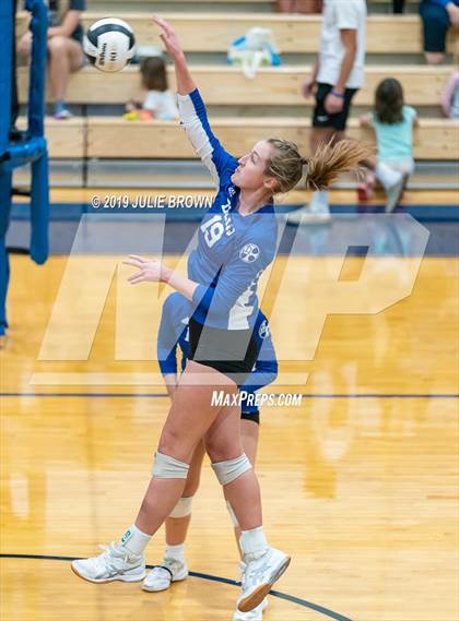 Thumbnail 1 in Indianapolis Bishop Chatard @ Heritage Christian photogallery.