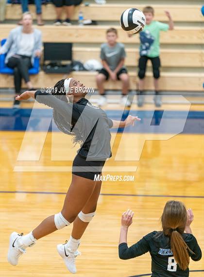 Thumbnail 2 in Indianapolis Bishop Chatard @ Heritage Christian photogallery.