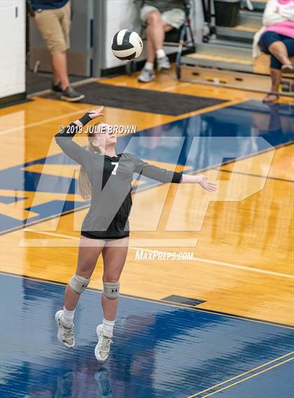 Thumbnail 1 in Indianapolis Bishop Chatard @ Heritage Christian photogallery.