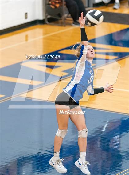 Thumbnail 3 in Indianapolis Bishop Chatard @ Heritage Christian photogallery.