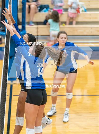 Thumbnail 1 in Indianapolis Bishop Chatard @ Heritage Christian photogallery.