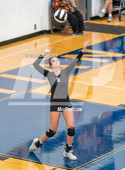 Thumbnail 1 in Indianapolis Bishop Chatard @ Heritage Christian photogallery.