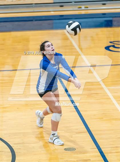 Thumbnail 1 in Indianapolis Bishop Chatard @ Heritage Christian photogallery.