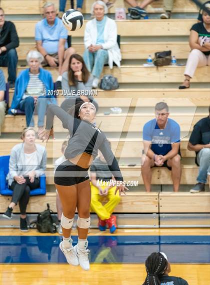 Thumbnail 3 in Indianapolis Bishop Chatard @ Heritage Christian photogallery.