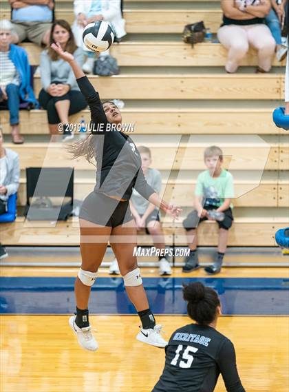 Thumbnail 3 in Indianapolis Bishop Chatard @ Heritage Christian photogallery.