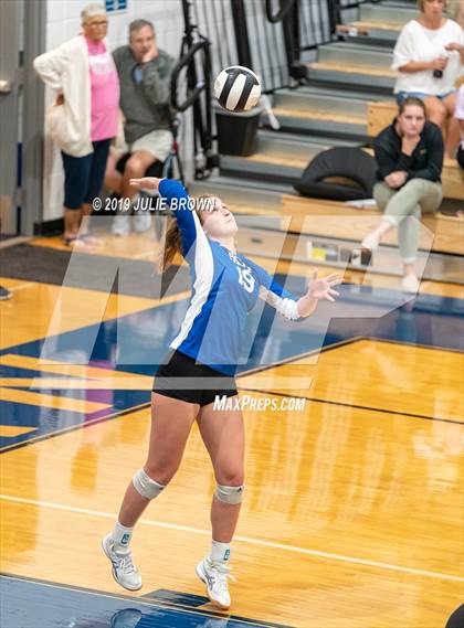 Thumbnail 3 in Indianapolis Bishop Chatard @ Heritage Christian photogallery.