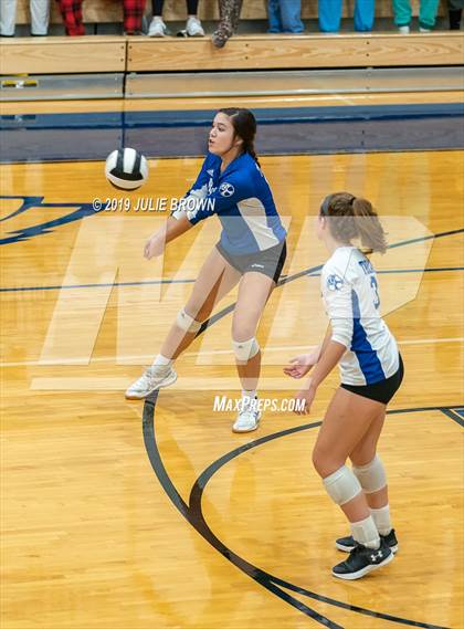 Thumbnail 2 in Indianapolis Bishop Chatard @ Heritage Christian photogallery.