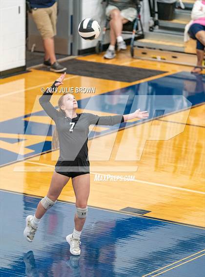 Thumbnail 3 in Indianapolis Bishop Chatard @ Heritage Christian photogallery.