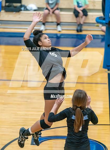 Thumbnail 1 in Indianapolis Bishop Chatard @ Heritage Christian photogallery.
