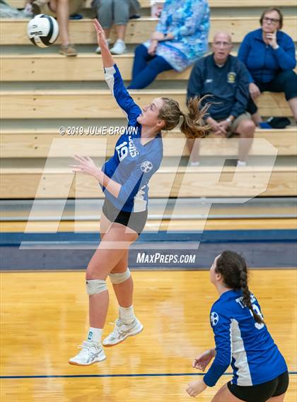 Thumbnail 2 in Indianapolis Bishop Chatard @ Heritage Christian photogallery.