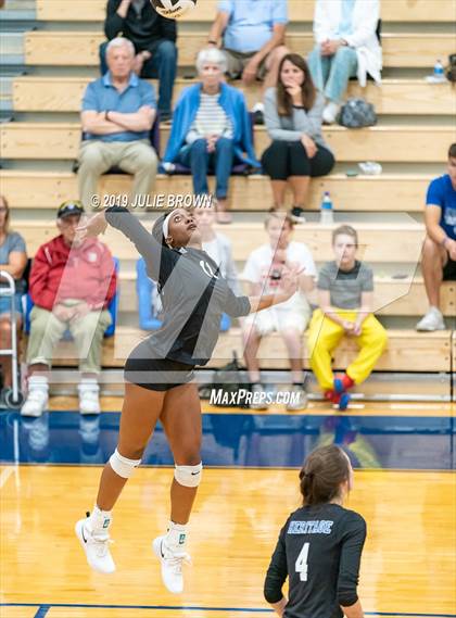 Thumbnail 3 in Indianapolis Bishop Chatard @ Heritage Christian photogallery.