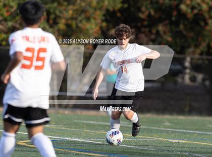 Thumbnail 2 in Thomas Jefferson Classical Academy vs. Falls Lake (NCHSAA 1A State Championship) photogallery.