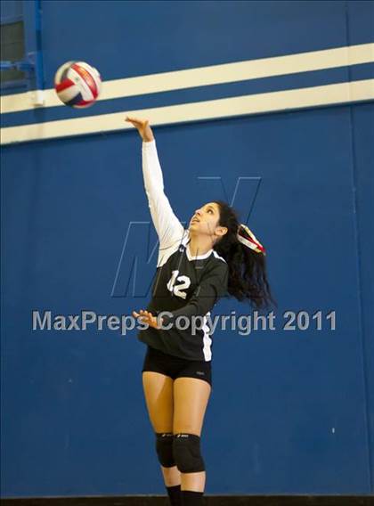 Thumbnail 3 in Taft @ El Camino Real photogallery.