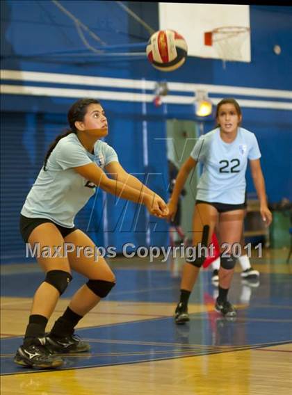 Thumbnail 1 in Taft @ El Camino Real photogallery.
