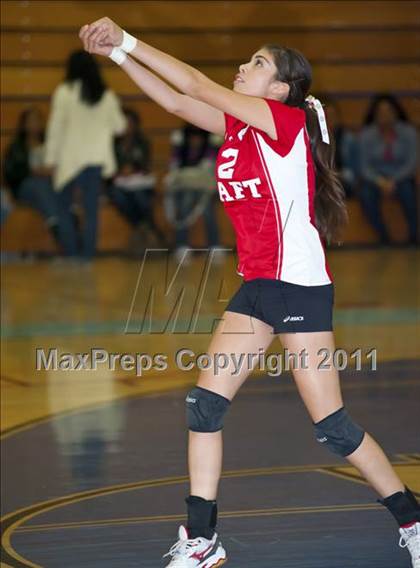 Thumbnail 2 in Taft @ El Camino Real photogallery.