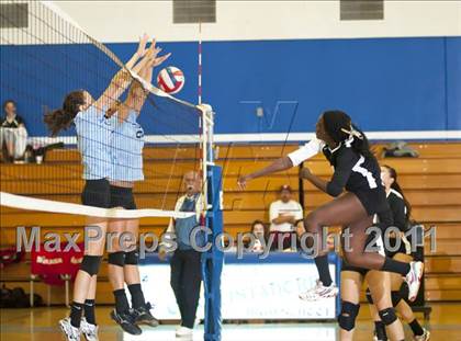 Thumbnail 3 in Taft @ El Camino Real photogallery.