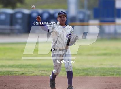 Thumbnail 2 in La Canada vs Cathedral photogallery.